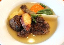 牛すね肉のポトフ