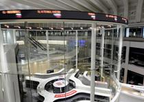 東証続伸、終値５万３５４９円