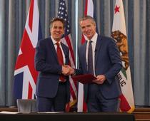 英、加州と再エネ協力で合意