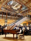 ジャズピアニスト山下洋輔さん軽快　富山市ガラス美術館で聴衆魅了