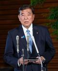 首相、今秋に経済対策策定を表明