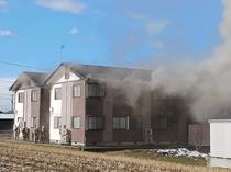 滑川で建物火災（２１日）