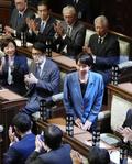 無所属女性議員も高市氏に投票