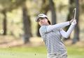 女子ゴルフ、永峰と荒木らが首位