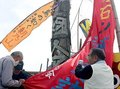 朝乃山と浦山、のぼり旗で応援　富山を楽しくする会
