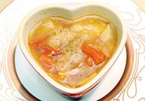 スペイン風パン入りスープ