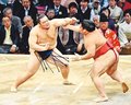 朝乃山、攻め切れず３連敗