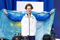 カザフ３２年ぶり金に大統領祝意