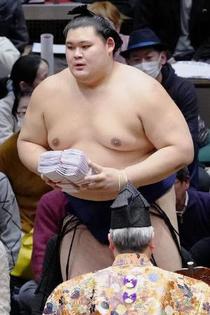 懸賞は最多３３５５本