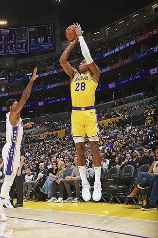 八村復帰９得点　レーカーズ勝ち５勝４敗