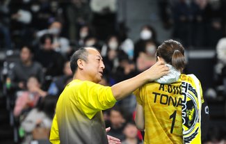 父としてコーチとして<br />トナミ三銃士にエール