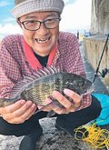 釣果はいけん<br />クロダイ体長３５センチ　大坪顕さん（５８）長野県上田市
