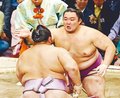 動き見極め押し返す　朝乃山２場所連続２桁勝利　「あと２日に集中」