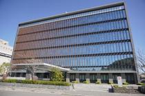 施設元代表が起訴内容否認