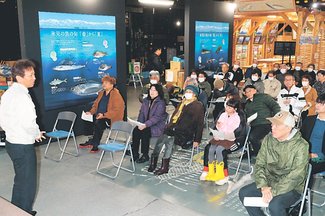氷見市、外壁養生費用の補助検討　公費解体家屋の隣家