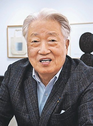 けさの人<br />日韓の美術交流を続ける元釜山市立美術館長のチョ日相（イルサン）さん