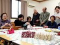 安全願いプチ拍子木製作　高岡・伏木老人ク