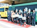 魚津市民バスに地元児童の絵　新車両２台、親しみやすく