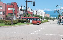 ２４年から下落、釈迦堂の駅前通り　魚津市最高路線価