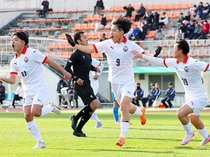 富山第一、佐賀東に３－０で快勝　全国高校サッカー、２大会前の雪辱果たし３回戦へ
