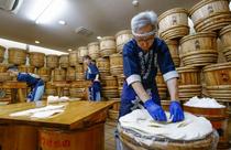 「千枚漬」仕込み最盛期、京都