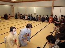深まる秋の風情に浸り一服味わう　富山で北日本茶会１１月例会