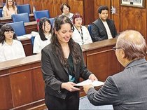 友好奨学金を改定、５人に認定証　県のブラジル訪問団、州立サンパウロ大学訪問