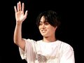 前田大輔さん（富山市出身）が故郷であいさつ　ホリプロ所属後初