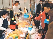 九州の逸品味わって　富山大和、グルメ５１店並ぶ