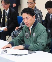 小泉防衛相、沖縄を初訪問