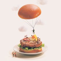 ミニチュア世界再び　氷見市芸術文化館で７月１１日から田中達也展、一新１７０点 ご当地作品も