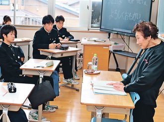 生徒が平和への思い新た　砺波・出町中で朗読会、戦争の恐ろしさ学ぶ