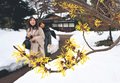 雪中に春の息吹　富山城址公園