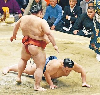 朝乃山連敗で７勝６敗　大相撲初場所
