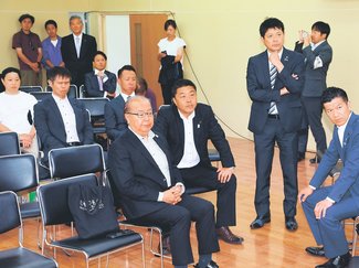自民高岡市連、推薦候補２連敗　市長選で角田氏敗北、支部長「責任重く受け止め」