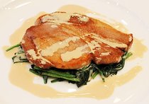 豚ロースステーキの醤油風味クリームソース