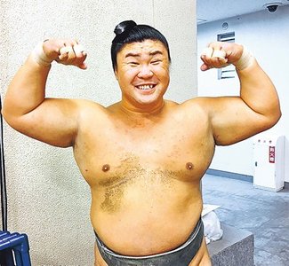 兄弟子は異色の経歴　番記者通信