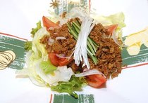 鶏ミンチ肉のテンメンジャンいためサラダ