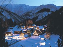 漆黒に浮かぶ　南砺・相倉、２１日からライトアップ