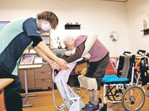 とやま再起動＜７７＞<br />第１２章　介護クライシス（５）崩壊を防げ