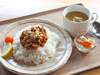 【注目の店】日本庭園を眺めてゆっくり過ごせる「L’con（ロコン）」（富山市）<br />