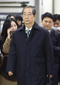 韓国前首相に懲役２３年判決