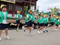 かっぱ村祭り大にぎわい　南砺の道の駅福光、園児が元気な踊り披露