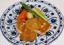 エビと豆腐、レンコンの和風ハンバーグ