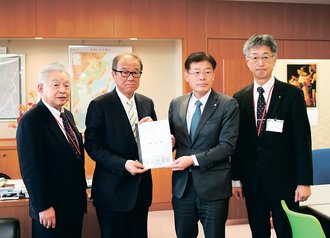 道路除雪へ国追加支援を　県と１５市町村、上田政務官に要望