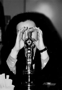 ＜Ｉ（アイ） 私をつらぬく。石岡瑛子の仕事＞上<br />時代を開く／社会へ強いメッセージ