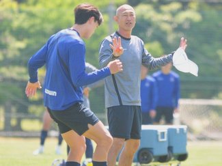 カターレが直面する壁<br />難局打開を新監督に託す