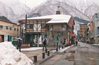 ＜震災後を生きる～能登半島地震１年＞６<br />観光復興／「応援」で宿泊客回復　能登と周遊困難 影響続く