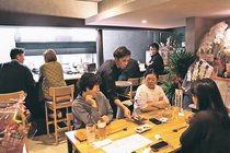 廃業の老舗料亭、居酒屋に　福光の古瀬さん、建物取得し再生