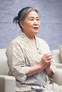 ＜言葉のポートレート＞俳人・夏井いつきさん／俳句を人生のつえに